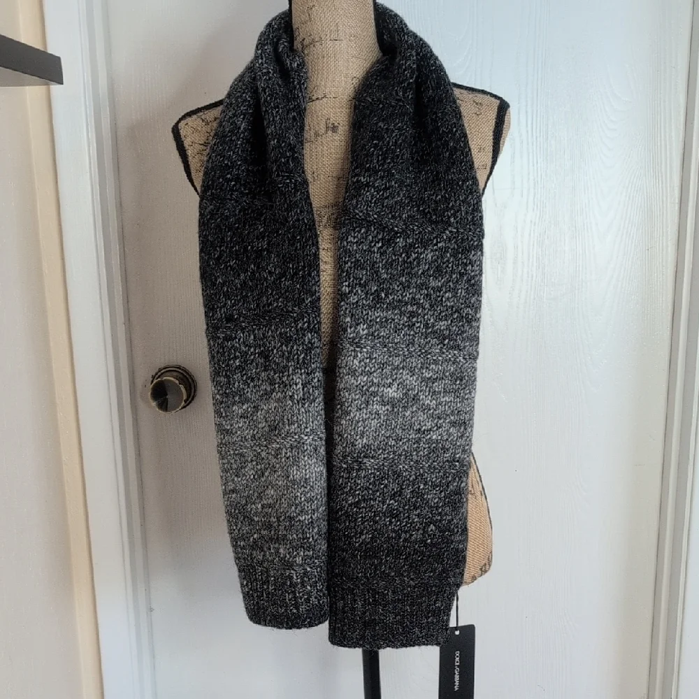 Dolce & Gabbana Luxury Black and Gray Scarf New With Tags